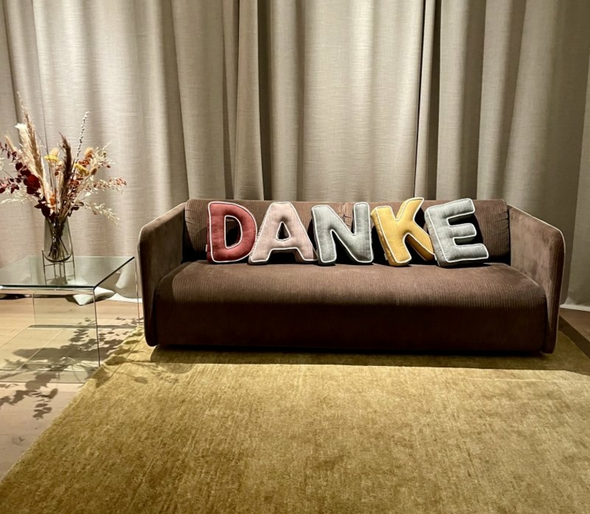 Kentmade-Buchstabenkissen.jpg