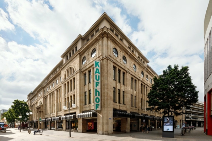 Galeria-Kaufhof-Koeln.jpg