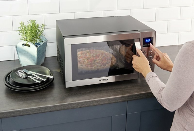 Severin-Pizza-Mikrowelle.jpg