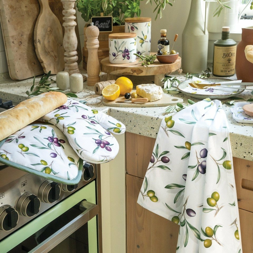 Delicious olives Ambiente Europe