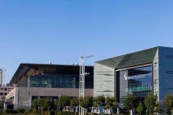 Messe-Frankfurt-Portalhaus.jpg